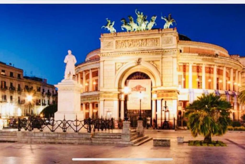 Politeama Suite In The Heart Of The City Palermo Buitenkant foto